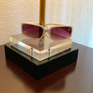 Women’s sunglasses